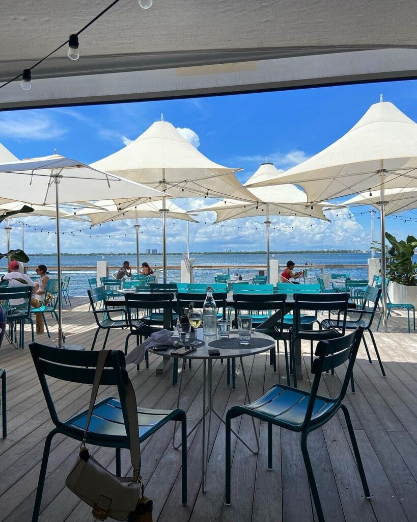 restaurantes en miami con vista al mar